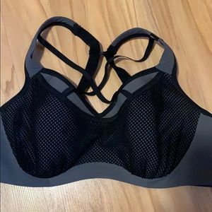 Torrid NWT sports bra